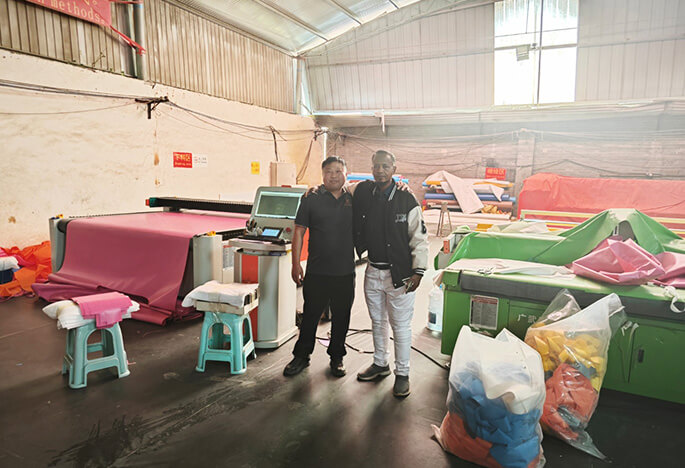 Jinzhimeng-South-Africa-client-visit-CNC-cutting-1