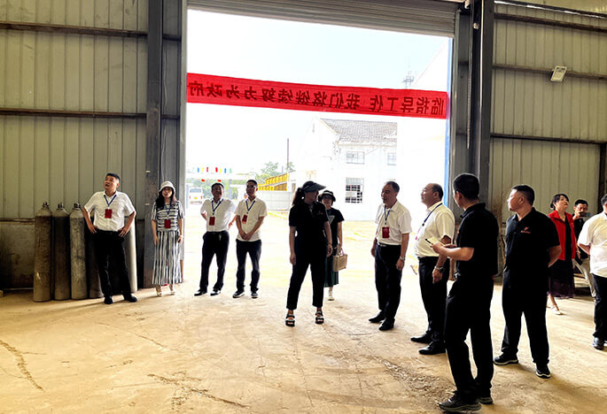 Jinzhimeng-amusement-equipment-Xingyang-leaders-inspection-14