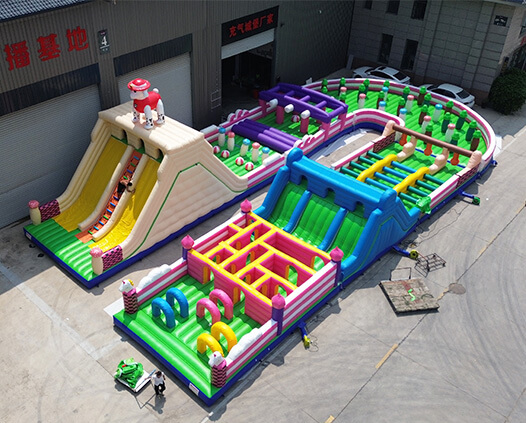 15×30m Inflatable Land Obstacle Course